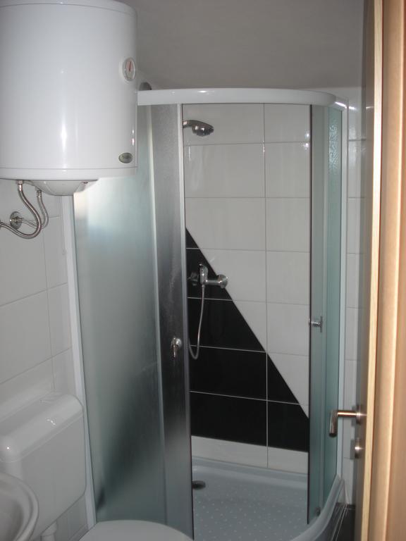 Apartments Niko Вир Стая снимка