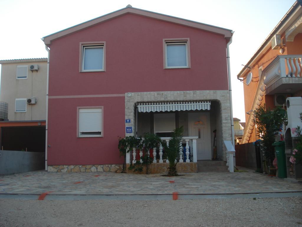 Apartments Niko Вир Стая снимка