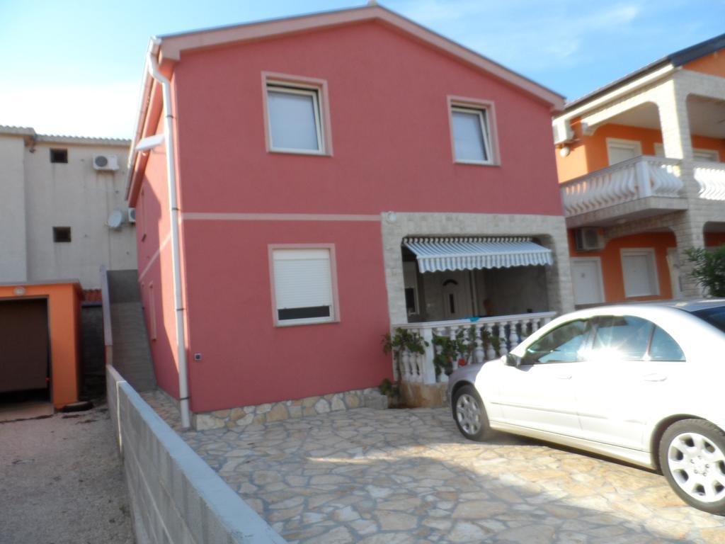 Apartments Niko Вир Стая снимка